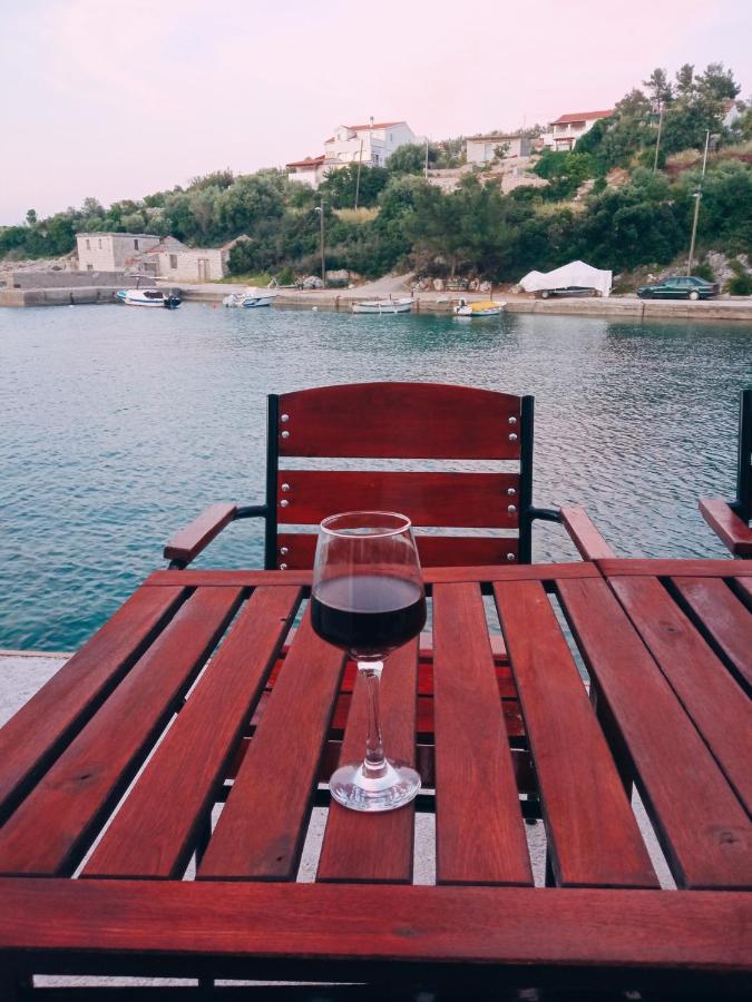 Holiday Home - Pavenka Donje Selo na Šolti المظهر الخارجي الصورة